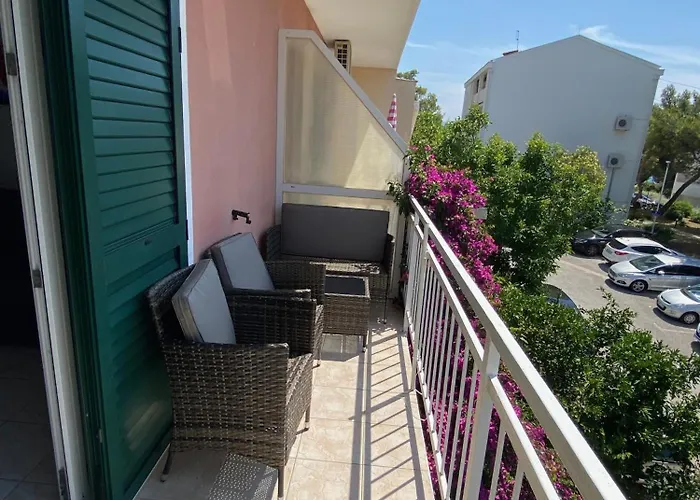 Dusanka Διαμέρισμα *